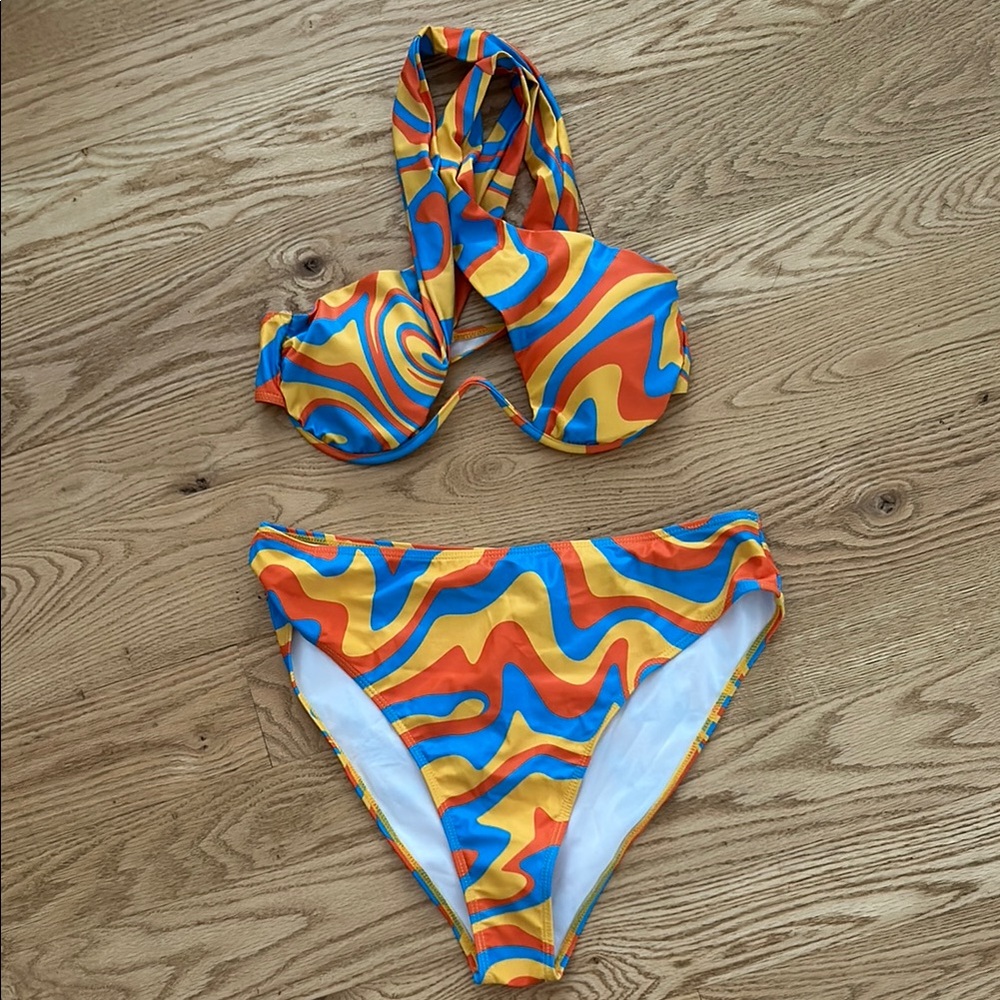 SHEIN Multicolor Swirl Bikini-NEVER WORN WITH HYGIENE LINER